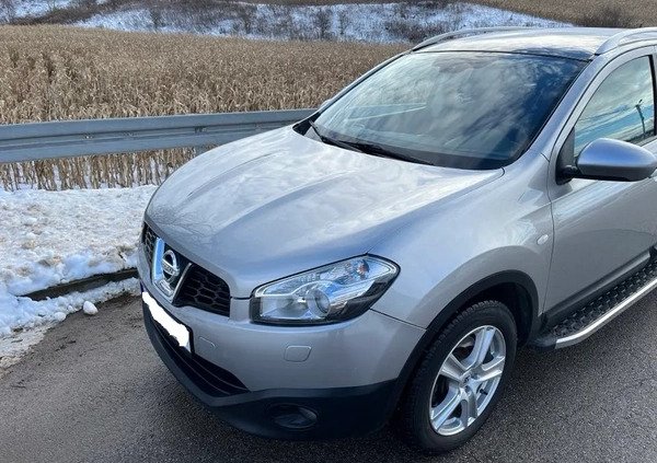 Nissan Qashqai+2 cena 33500 przebieg: 216000, rok produkcji 2011 z Halinów małe 137